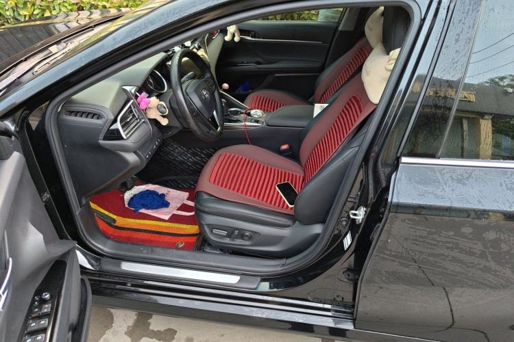 Used Toyota Camry 2019 2.0G Luxury Edition China VI Standard Driver Seat