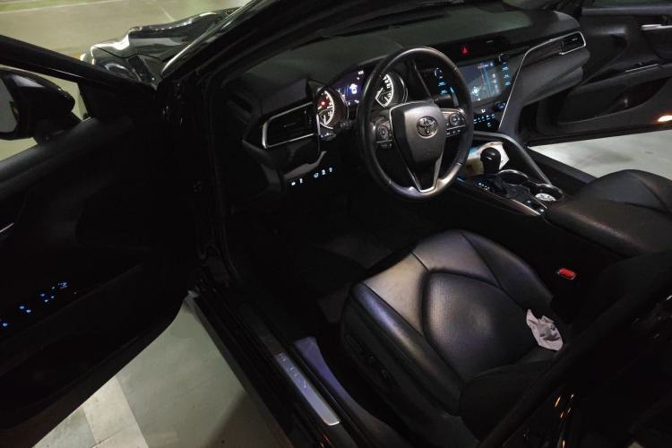 Used Toyota Camry 2019 2.0G Luxury Edition China VI Standard Driver Seat
