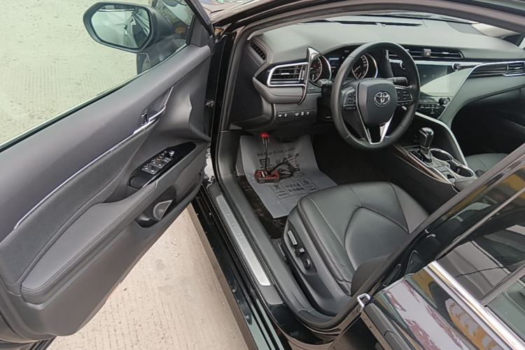 Used Toyota Camry 2019 2.0G Luxury Edition China VI Standard Driver Seat