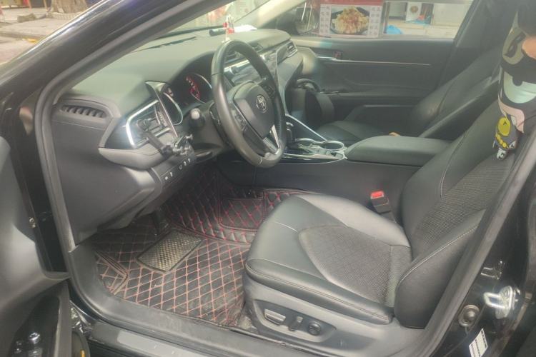 Used Toyota Camry 2019 2.5S FENGSHANG Version China VI Standard Driver Seat