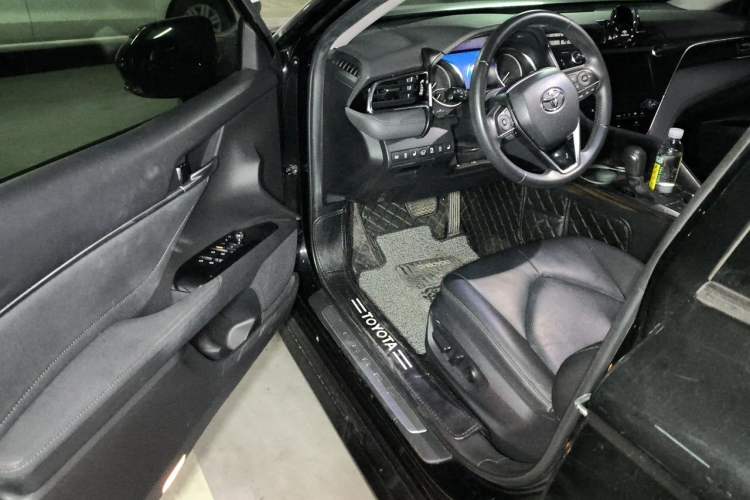 Used Toyota Camry 2019 2.5G Luxury Edition China V Standard Driver Seat
