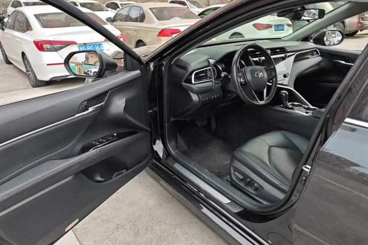 Used Toyota Camry 2019 2.0G Luxury Edition China VI Standard Driver Seat