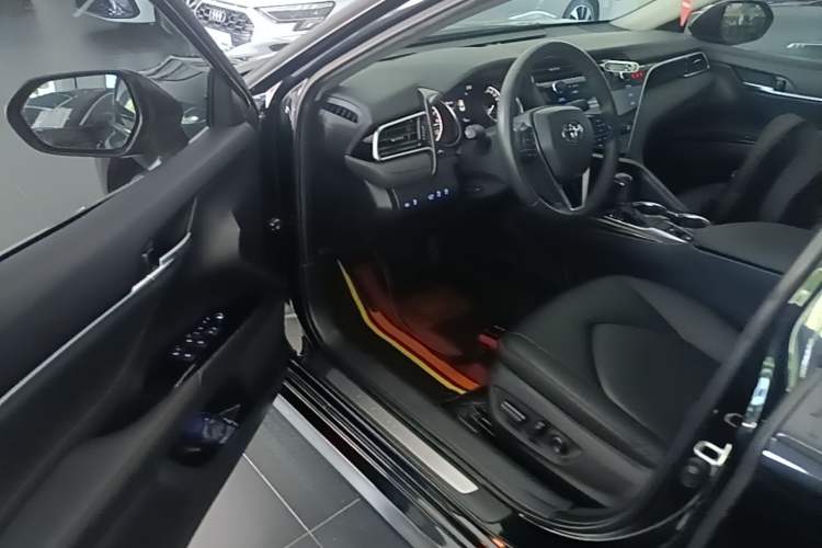 Used Toyota Camry 2019 Revised Version 2.0G Luxury Edition Driver Seat