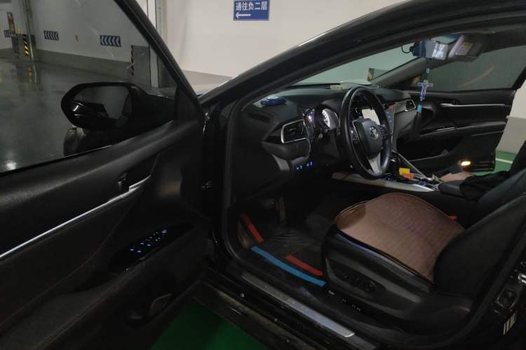 Used Toyota Camry 2019 Revised Version Dual-Engine 2.5 HG Luxury Edition Driver Seat