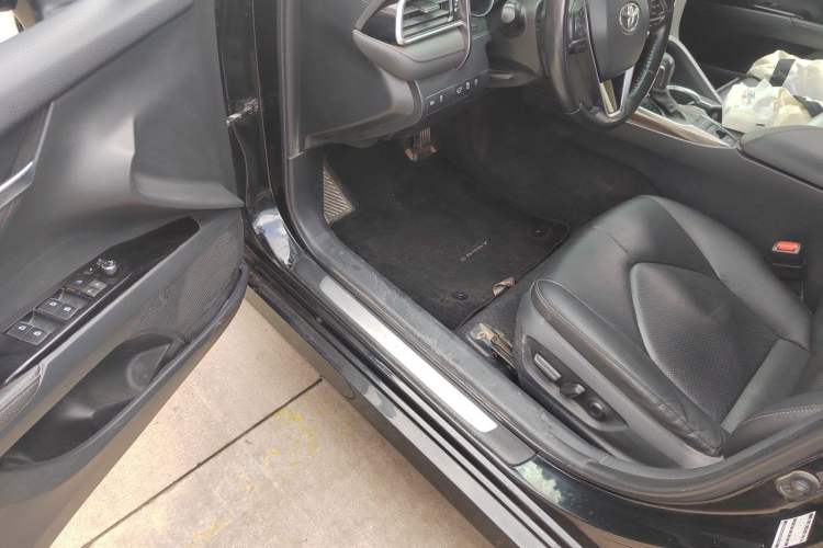 Used Toyota Camry 2019 2.5G Luxury Edition China VI Standard Driver Seat