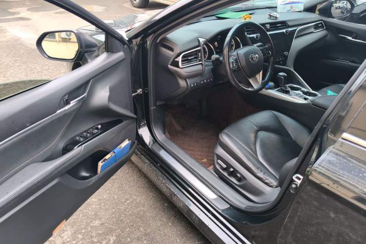 Used Toyota Camry 2019 Revised Version Dual-Engine 2.5 HG Luxury Edition Driver Seat