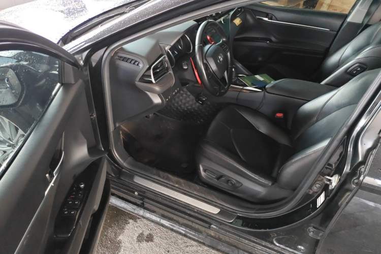 Used Toyota Camry 2019 2.5G Luxury Edition China VI Standard Driver Seat