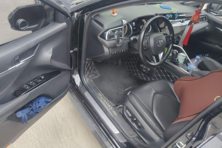 Used Toyota Camry 2019 2.0G Luxury Edition China VI Standard Driver Seat