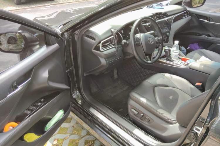 Used Toyota Camry 2019 2.0G Luxury Edition China V Standard Driver Seat