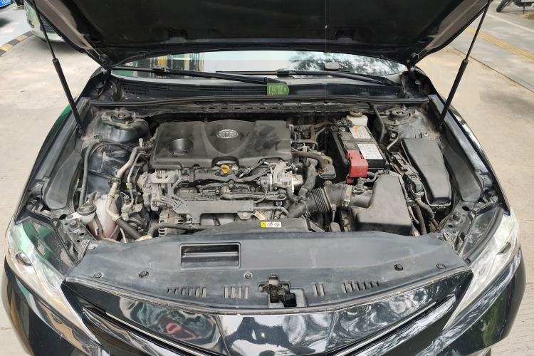 Used Toyota Camry 2019 2.5G Luxury Edition China VI Standard Engine Bay
