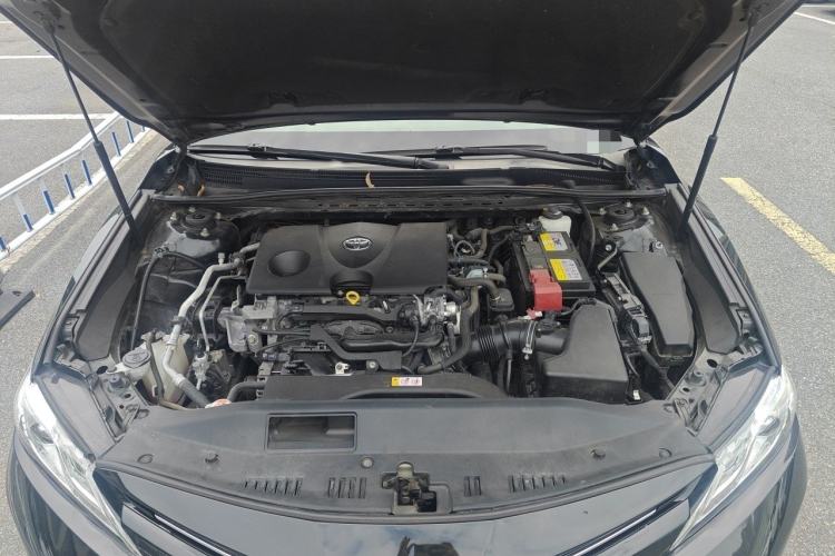 Used Toyota Camry 2019 2.0G Luxury Edition China VI Standard Engine Bay