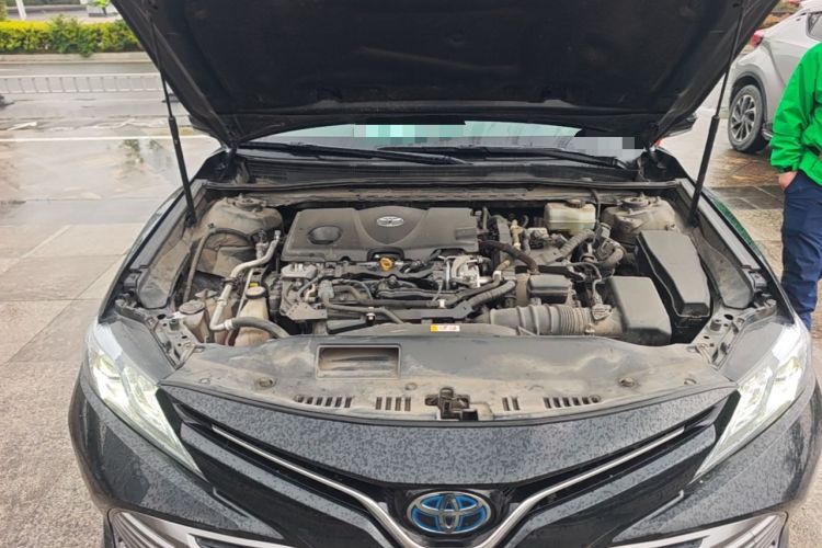 Used Toyota Camry 2019 Dual-Engine 2.5 HG Luxury Edition China V Standard Engine Bay
