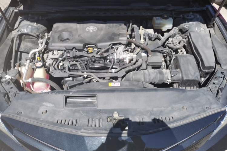 Used Toyota Camry 2019 Dual-Engine 2.5 HG Luxury Edition China VI Standard Engine Bay