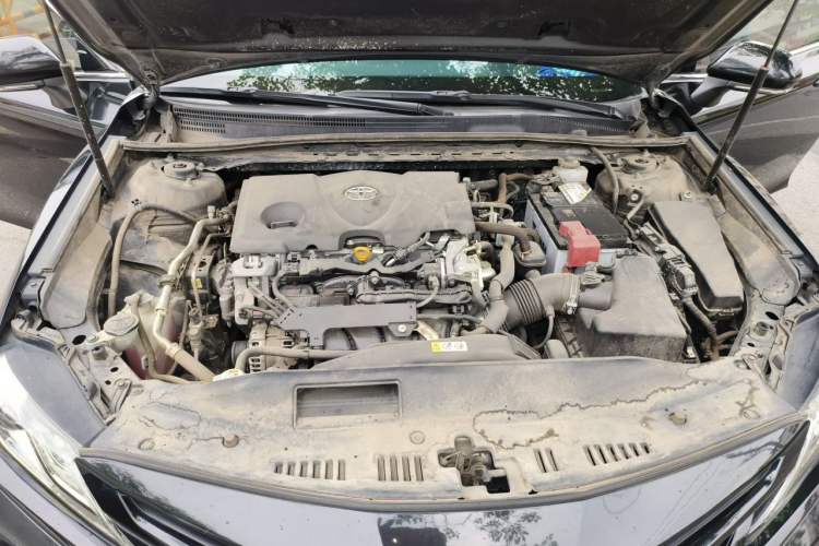 Used Toyota Camry 2019 2.5S FENGSHANG Version China V Standard Engine Bay