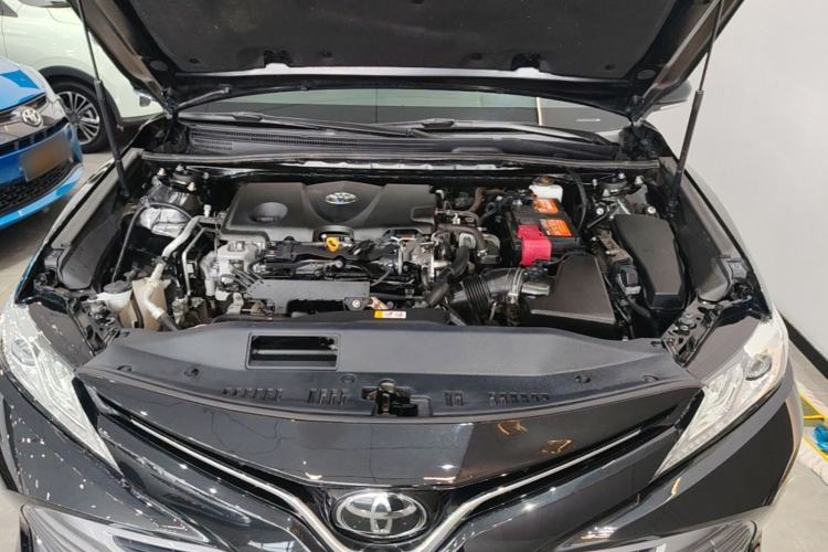 Used Toyota Camry 2019 2.5G Luxury Edition China VI Standard Engine Bay