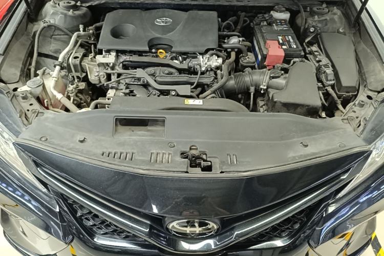 Used Toyota Camry 2019 2.0S FENGSHANG Version China V Standard Engine Bay