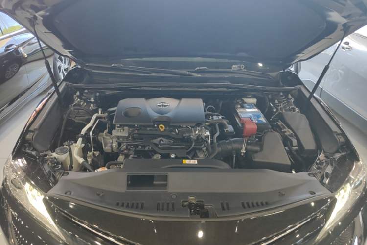 Used Toyota Camry 2019 2.0G Luxury Edition China V Standard Engine Bay