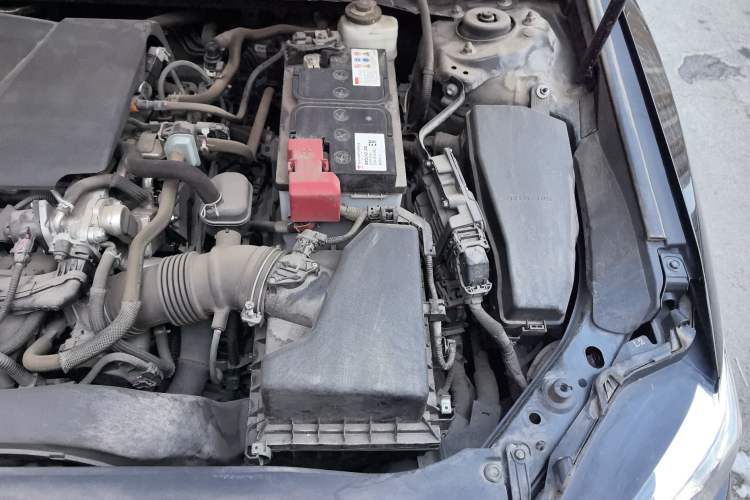 Used Toyota Camry 2019 2.0G Luxury Edition China V Standard Engine Bay Left