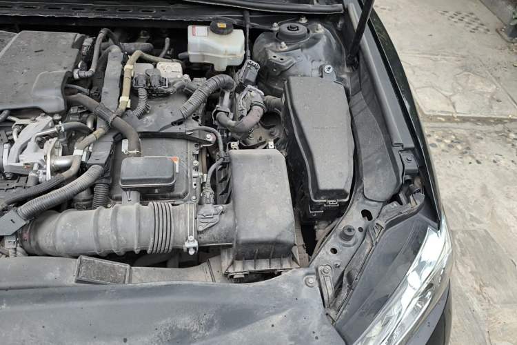 Used Toyota Camry 2019 Dual-Engine 2.5 HG Luxury Edition China VI Standard Engine Bay Left