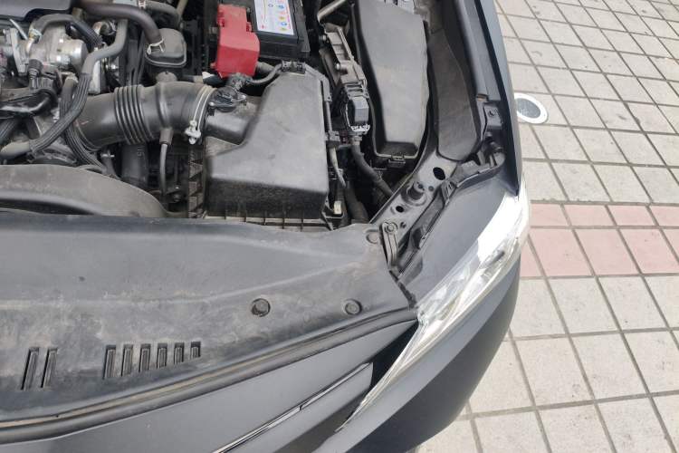 Used Toyota Camry 2019 2.0G Luxury Edition China V Standard Engine Bay Left