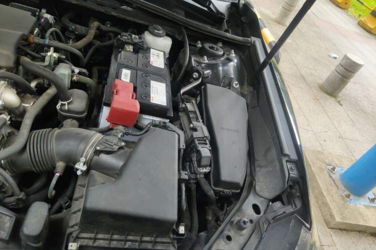 Used Toyota Camry 2019 2.5S FENGSHANG Version China VI Standard Engine Bay Left
