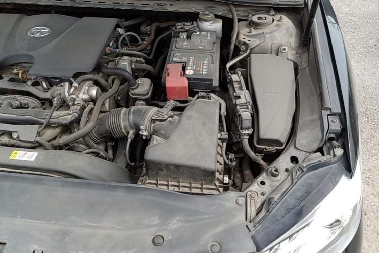 Used Toyota Camry 2019 Revised Version 2.0G Luxury Edition Engine Bay Left