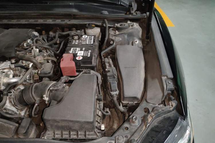 Used Toyota Camry 2019 2.5G Luxury Edition China VI Standard Engine Bay Left