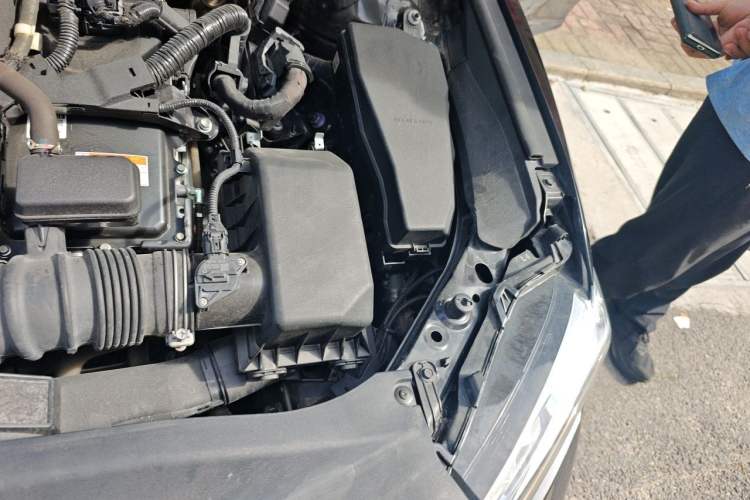 Used Toyota Camry 2019 Dual-Engine 2.5 HG Luxury Edition China VI Standard Engine Bay Left