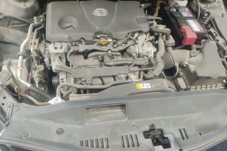 Used Toyota Camry 2019 2.5S FENGSHANG Version China VI Standard Engine Bay