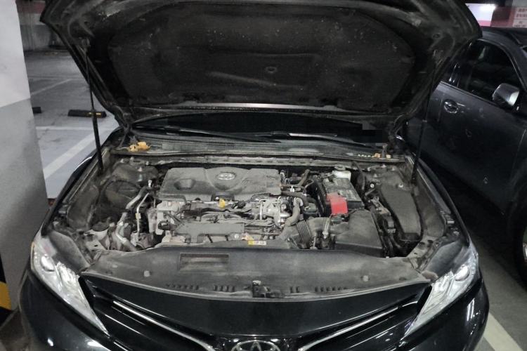 Used Toyota Camry 2019 2.5G Luxury Edition China V Standard Engine Bay