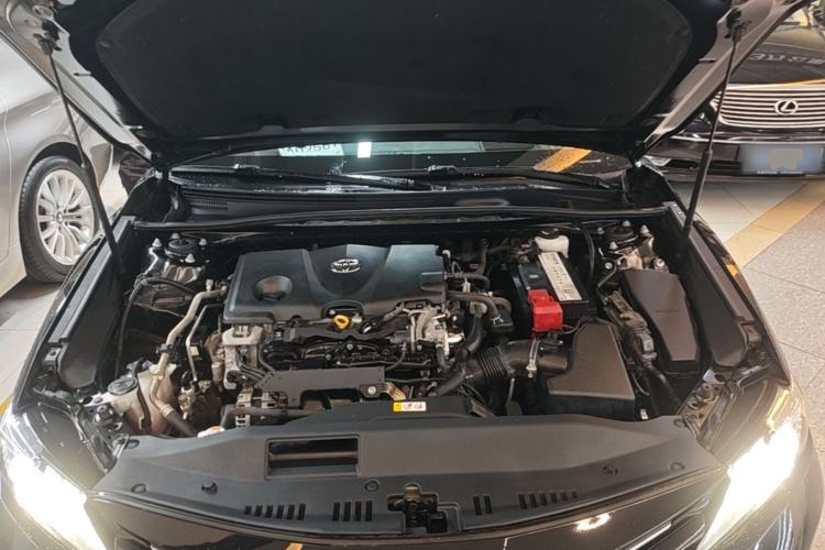 Used Toyota Camry 2019 2.5G Luxury Edition China VI Standard Engine Bay