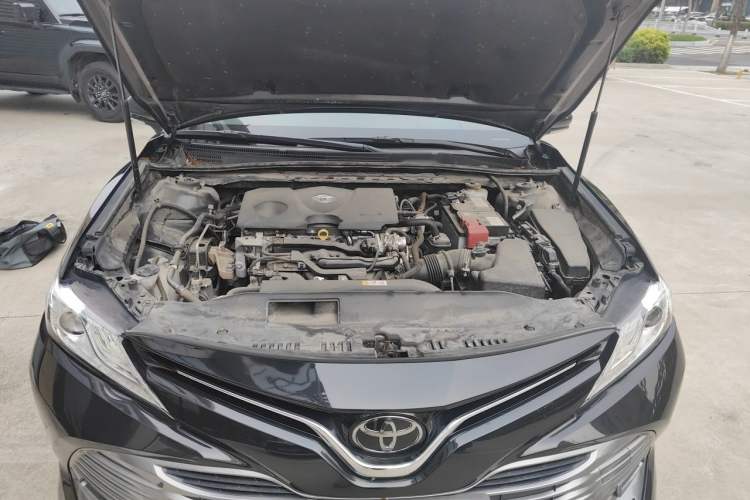 Used Toyota Camry 2019 Revised Version 2.0G Luxury Edition Engine Bay