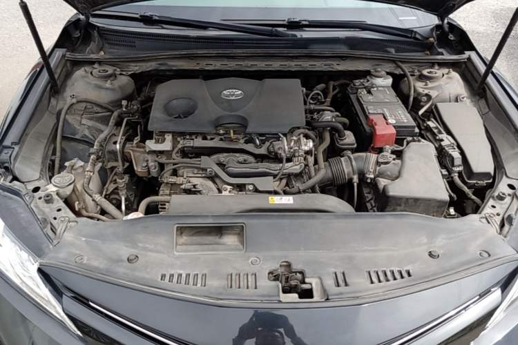 Used Toyota Camry 2019 Revised Version 2.0G Luxury Edition Engine Bay