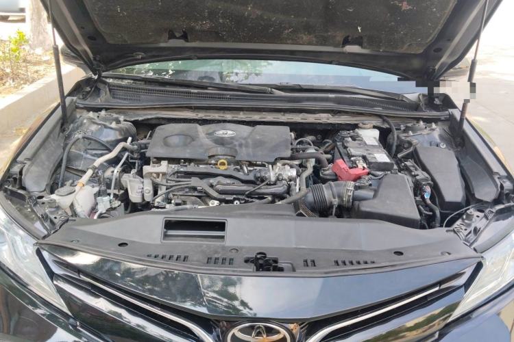 Used Toyota Camry 2019 Revised Version 2.0G Luxury Edition Engine Bay
