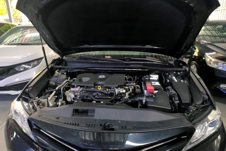 Used Toyota Camry 2019 Revised Version 2.0G Luxury Edition Engine Bay