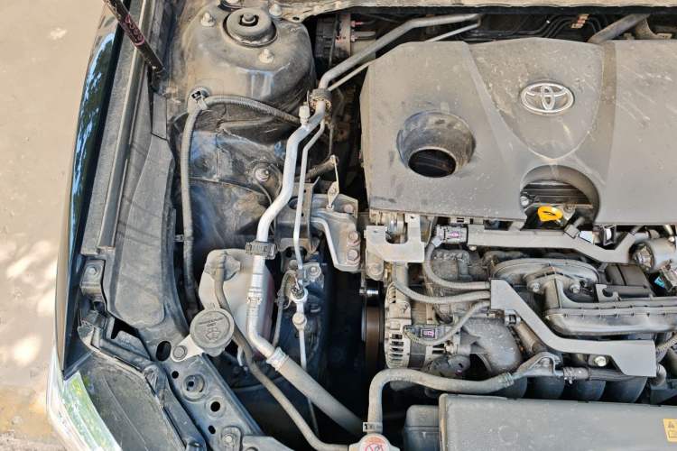 Used Toyota Camry 2019 2.0G Luxury Edition China VI Standard Engine Bay Right