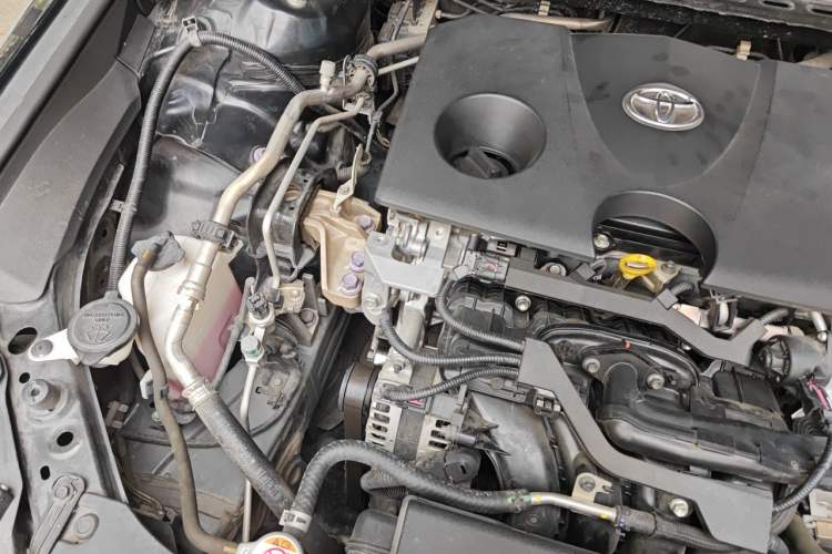 Used Toyota Camry 2019 Revised Version 2.0G Luxury Edition Engine Bay Right