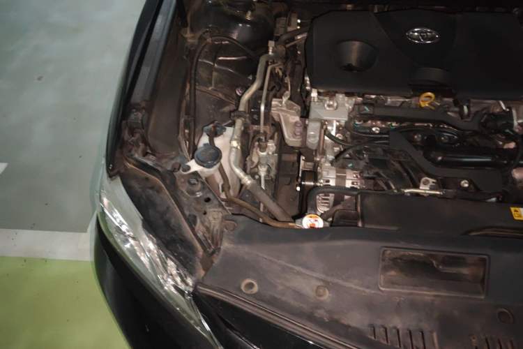 Used Toyota Camry 2019 2.0G Luxury Edition China VI Standard Engine Bay Right