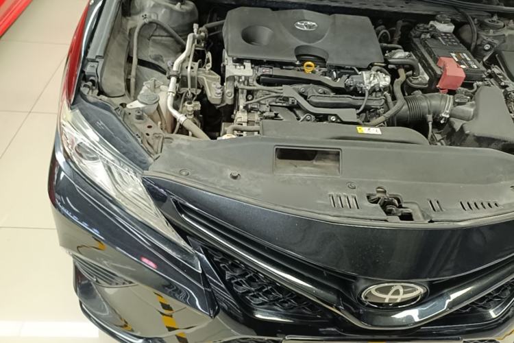 Used Toyota Camry 2019 2.0S FENGSHANG Version China V Standard Engine Bay Right