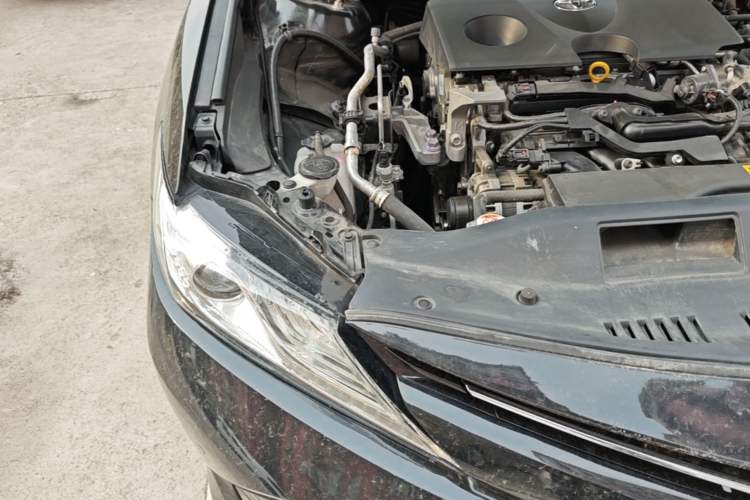 Used Toyota Camry 2019 2.0G Luxury Edition China VI Standard Engine Bay Right