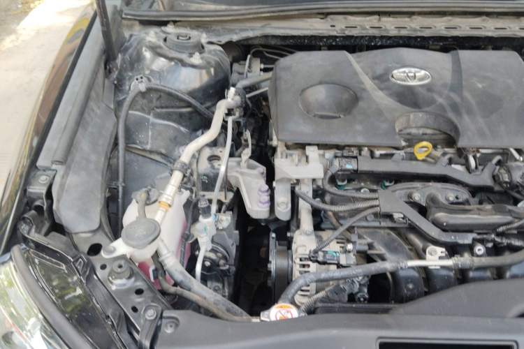Used Toyota Camry 2019 Revised Version 2.0G Luxury Edition Engine Bay Right