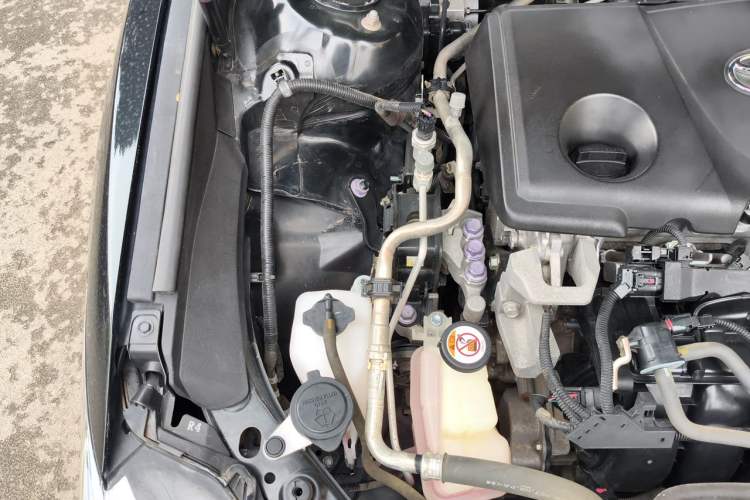 Used Toyota Camry 2019 Revised Version Dual-Engine 2.5 HG Luxury Edition Engine Bay Right