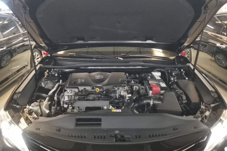 Used Toyota Camry 2019 2.5G Luxury Edition China VI Standard Engine Bay