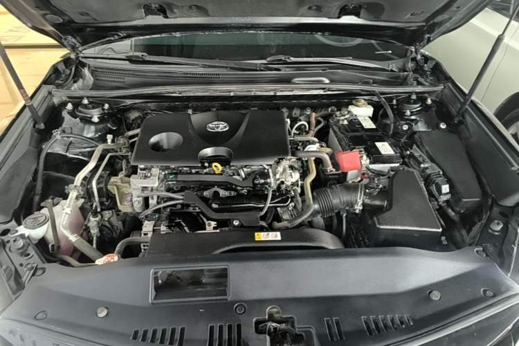 Used Toyota Camry 2019 Revised Version 2.0G Luxury Edition Engine Bay