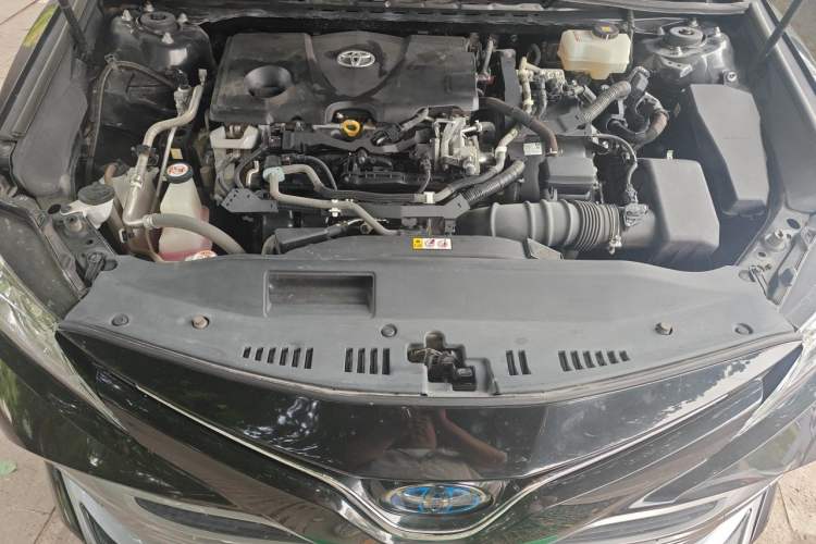 Used Toyota Camry 2019 Dual-Engine 2.5 HG Luxury Edition China VI Standard Engine Bay