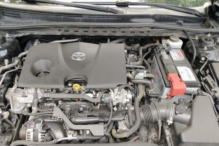 Used Toyota Camry 2019 2.0G Luxury Edition China V Standard Engine Bay