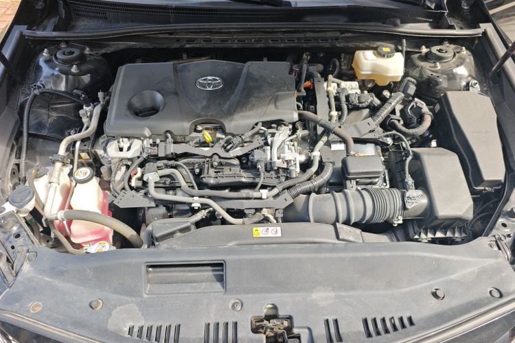 Used Toyota Camry 2019 Dual-Engine 2.5 HG Luxury Edition China VI Standard Engine Bay