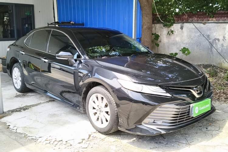 Used Toyota Camry 2019 Revised Version 2.0G Luxury Edition Exterior 1