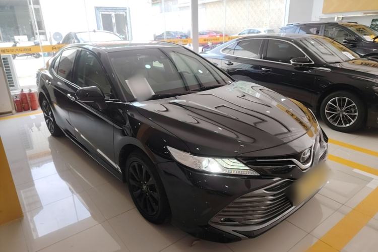 Used Toyota Camry 2019 Revised Version 2.0G Luxury Edition Exterior 1