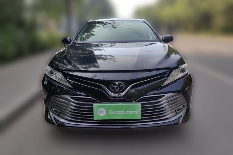 Used Toyota Camry 2019 Revised Version 2.0G Luxury Edition Exterior 1